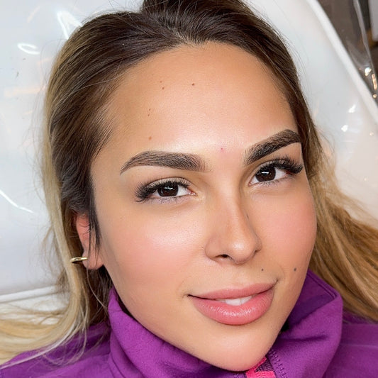 Powder Brows with Carmela