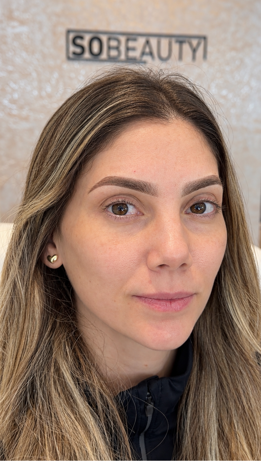 Micropigmentación Powder Brows by team So Beauty